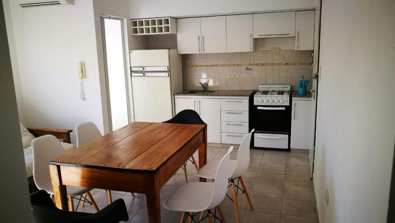 Apartment Depto 34 Y 25, Hasta 5 Pasajeros, Amplio Y Luminoso
